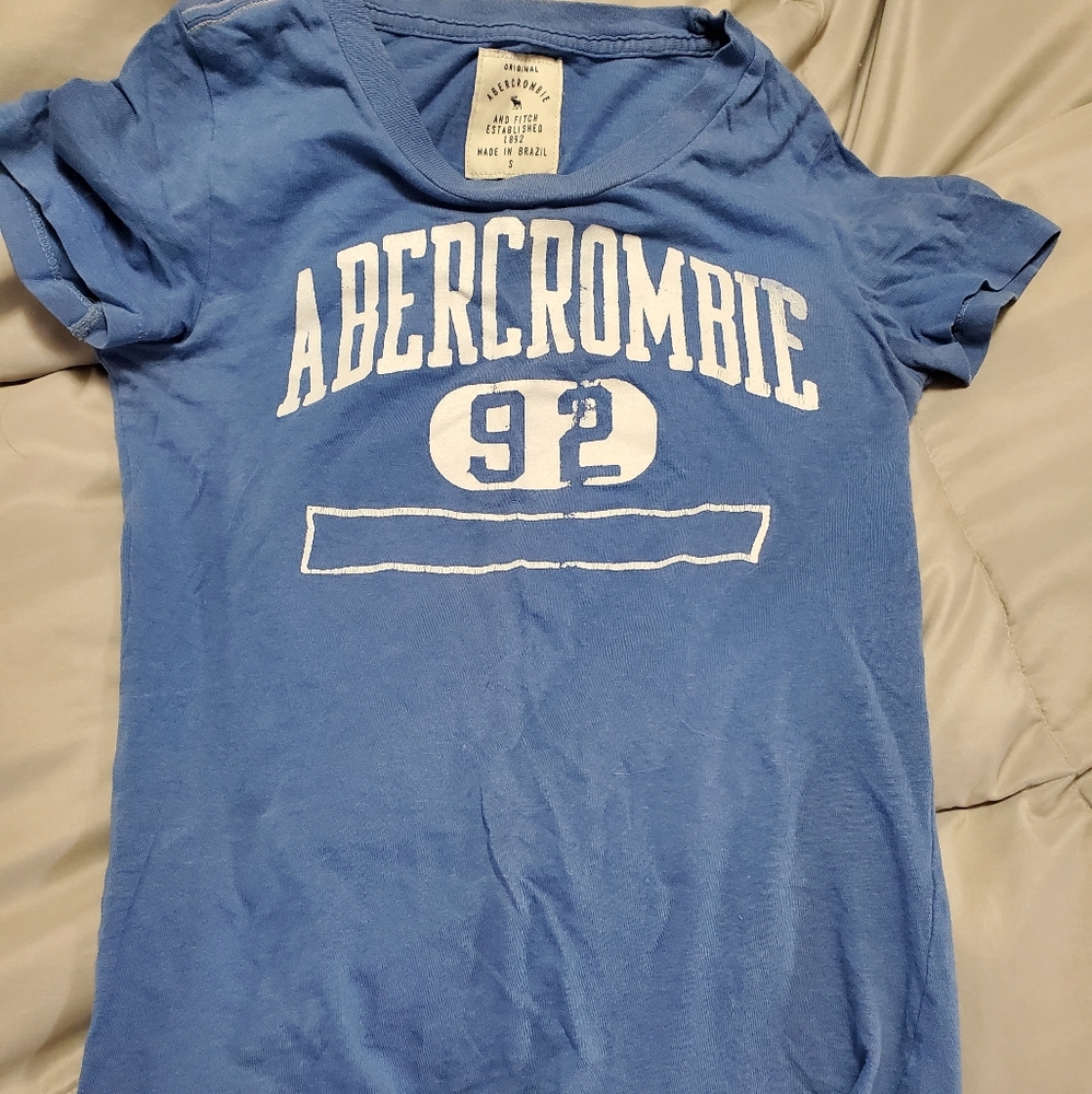 Abercrombie t-shirt